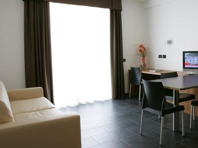 Hotel Sporting Помеція Екстер'єр фото