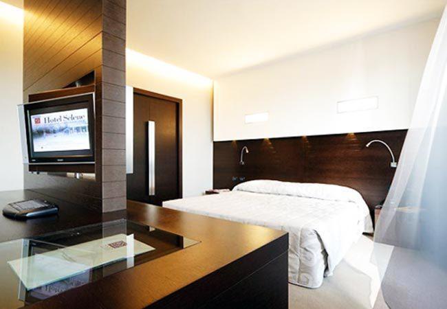 Hotel Sporting Помеція Екстер'єр фото