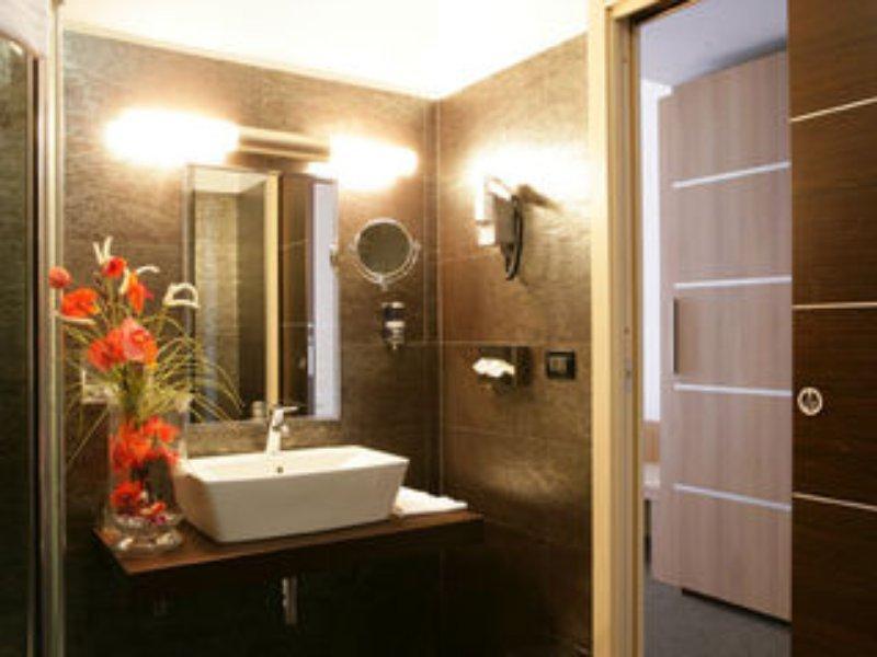 Hotel Sporting Помеція Номер фото